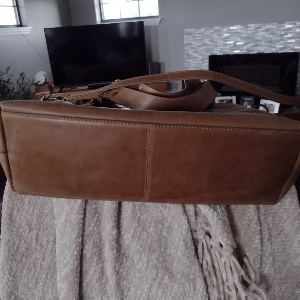 Frye Maddie Shopper Genuine Leather Handbag Tan Caramel Brass Braided Western - Picture 6 of 12